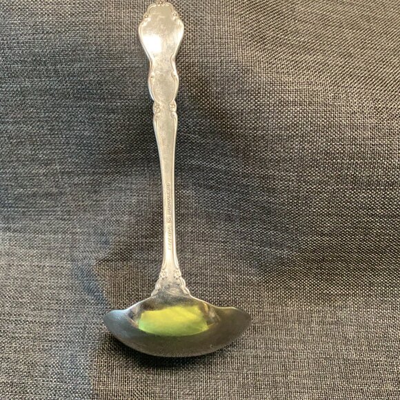 Oneida Stainless Gravy Ladle Serving Spoon Dover Pattern - Picture 4 of 8